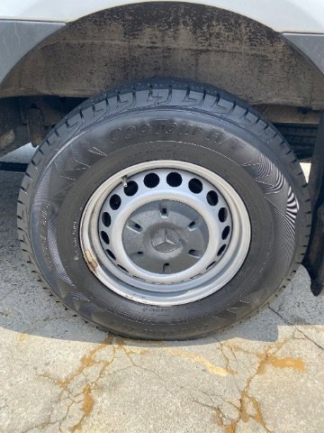 Used 2019 Mercedes-Benz Sprinter 2500 image 27