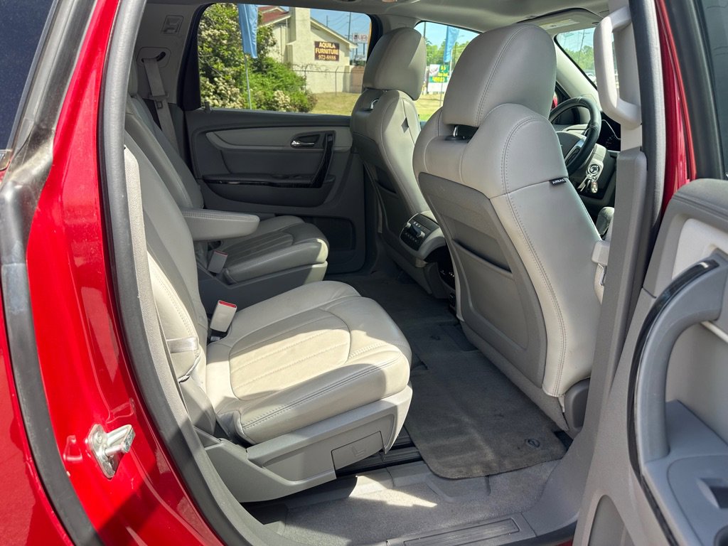 Used 2014 Chevrolet Traverse LTZ image 25