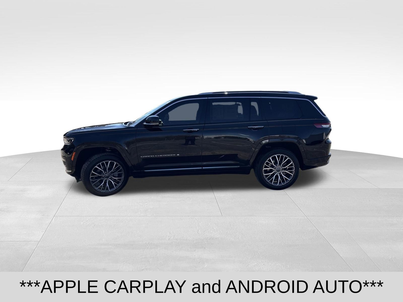 Used 2023 Jeep Grand Cherokee L Summit image 2