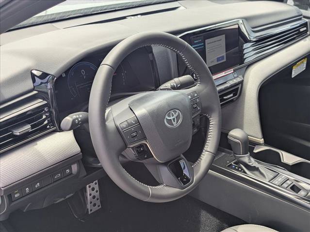 New 2026 Toyota Camry SE FWD image 3