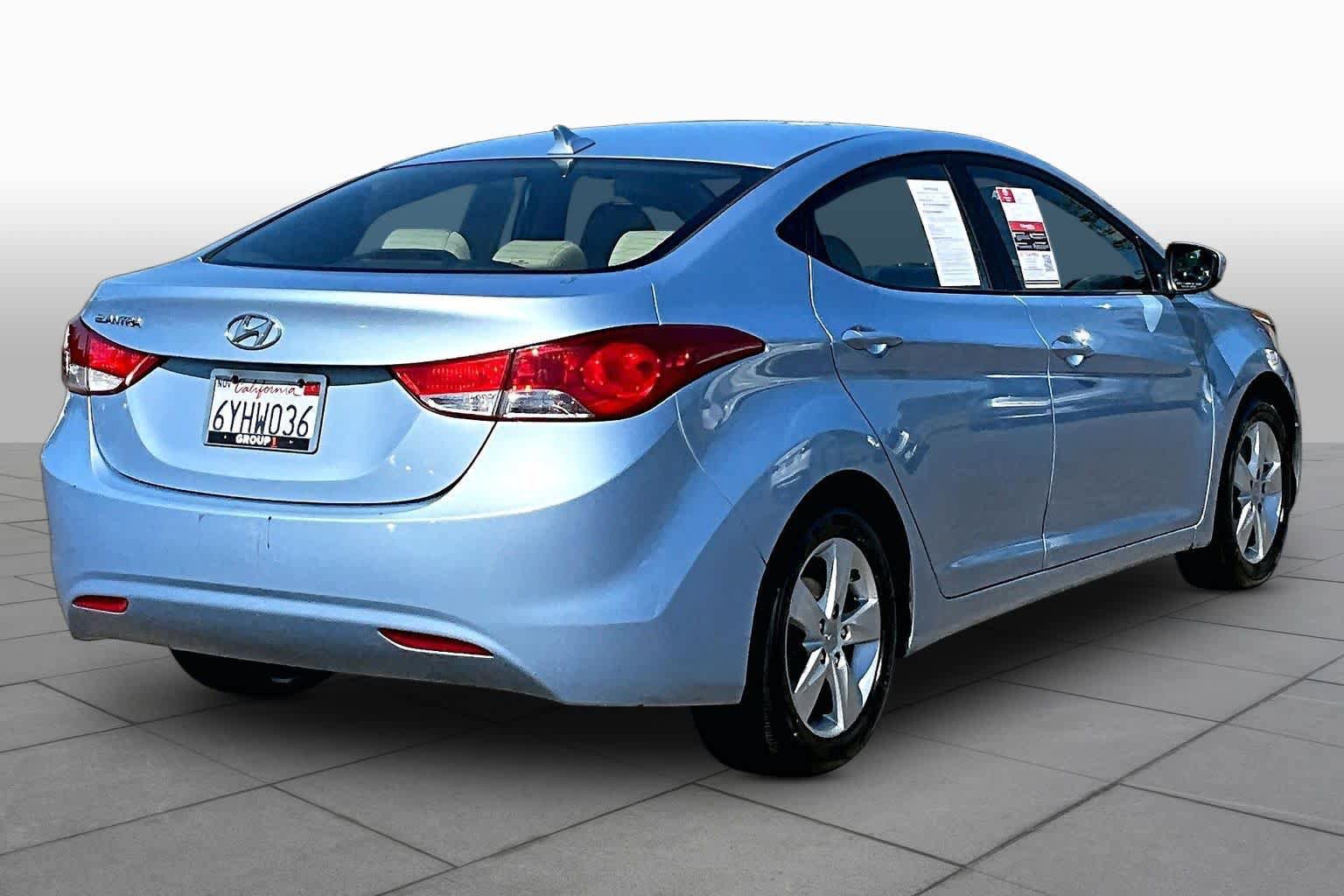 Used 2013 Hyundai Elantra GLS w/ Preferred Pkg FWD image 12