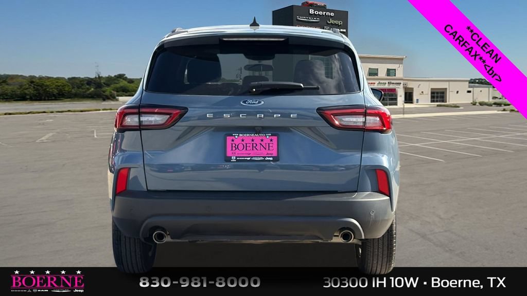 Used 2025 Ford Escape ST-Line w/ Tech Pack #1 FWD image 4