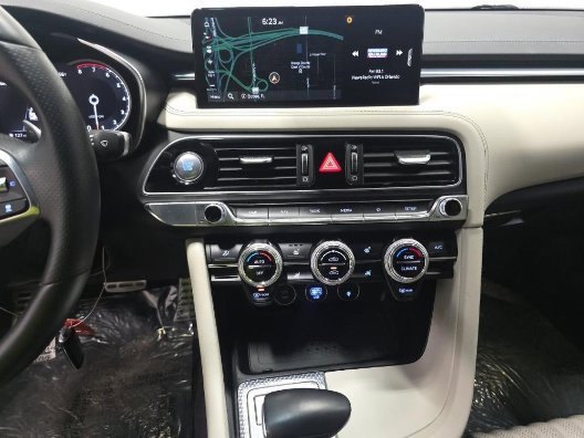 Used 2023 Genesis G70 3.3T w/ Sport Advanced Package image 10