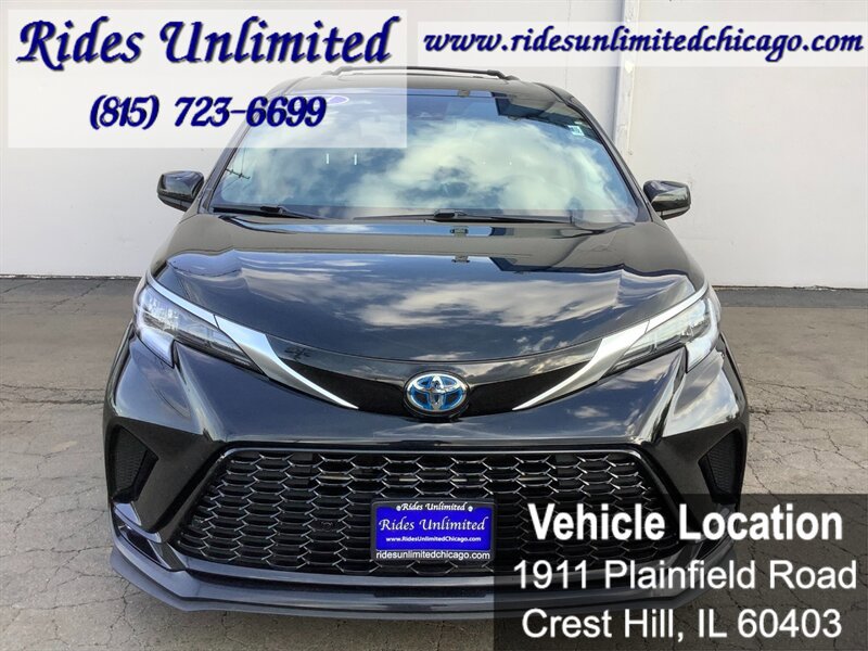 Used 2024 Toyota Sienna XSE w/ XSE Plus Package AWD/4WD image 11