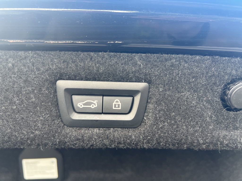 Used 2023 BMW 530i w/ M Sport Package image 6