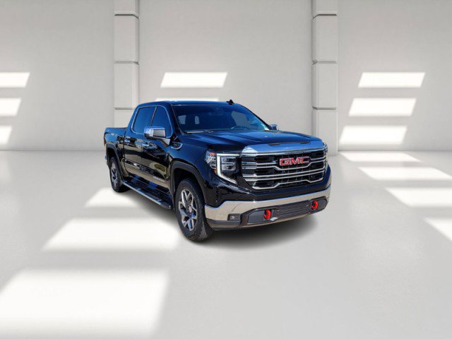 Used 2023 GMC Sierra 1500 SLT w/ SLT Premium Package image 4