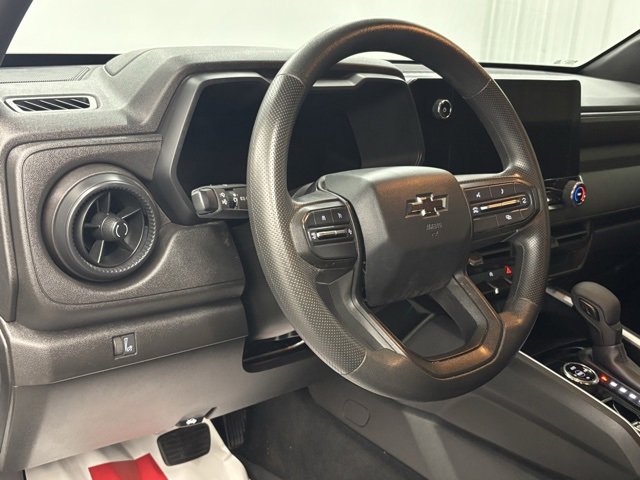 Used 2023 Chevrolet Colorado Trail Boss w/ Technology Package image 15