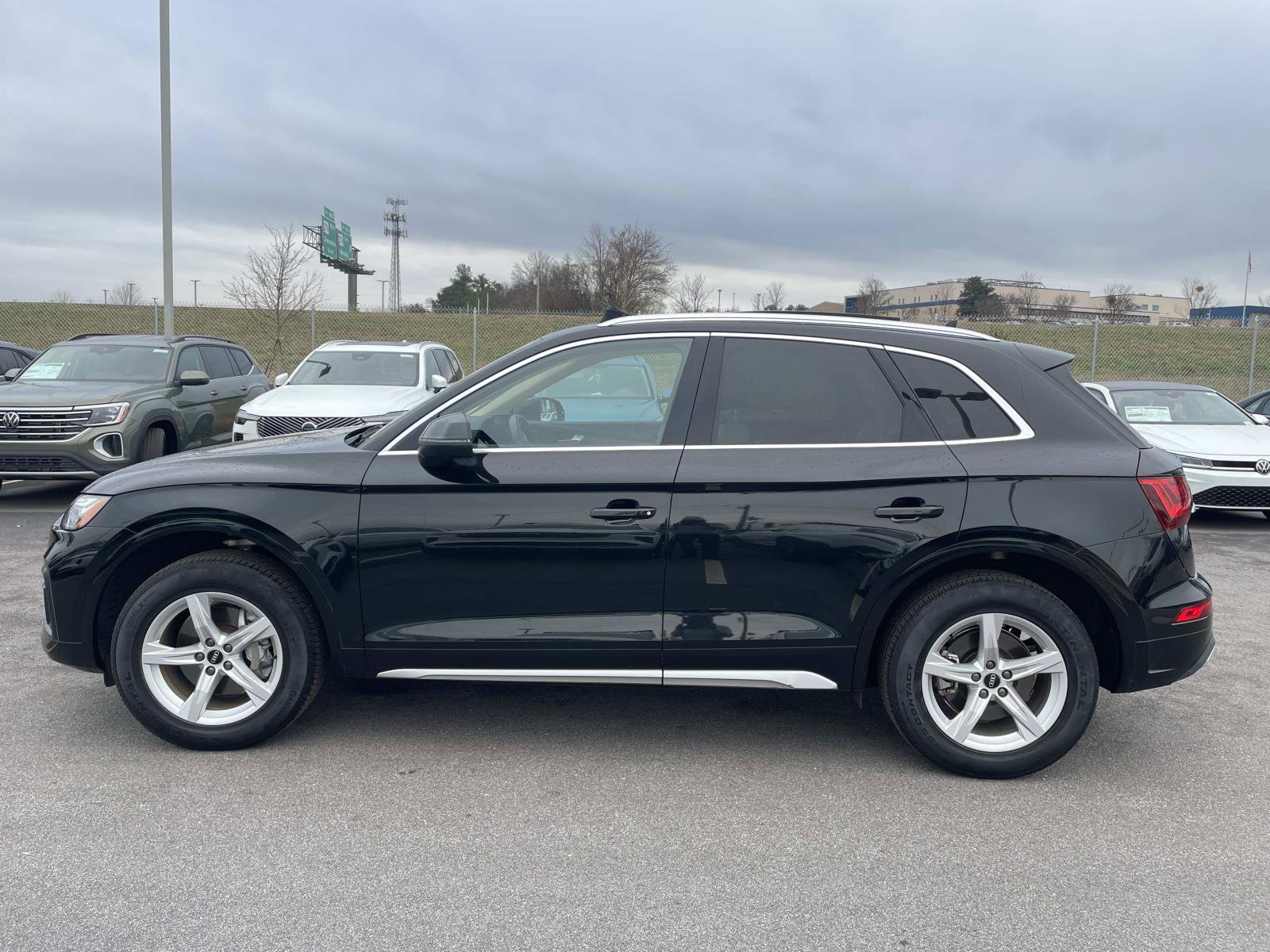 Certified 2022 Audi Q5 2.0T Premium w/ Convenience Package image 4