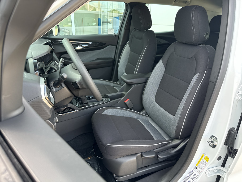 New 2026 Chevrolet TrailBlazer LS w/ LS Confidence Package FWD image 9