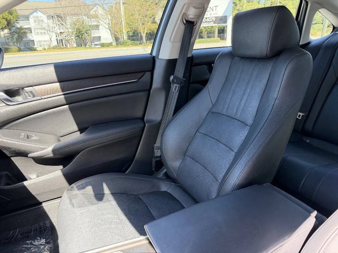Used 2021 Honda Accord EX-L image 19