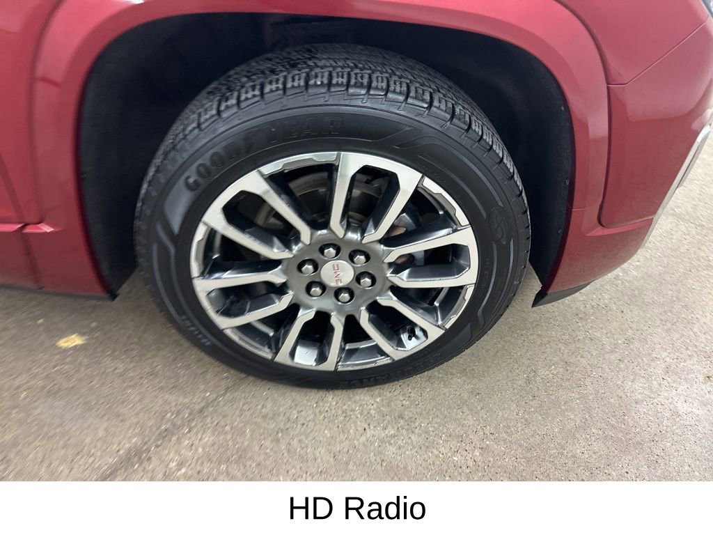 Used 2020 GMC Acadia Denali w/ Denali Ultimate Package image 16