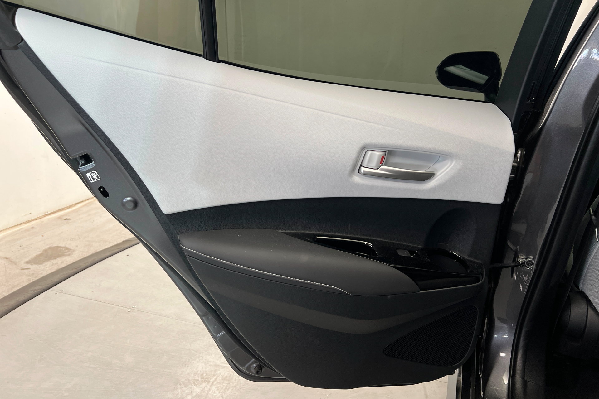 Certified 2022 Toyota Corolla SE FWD image 19