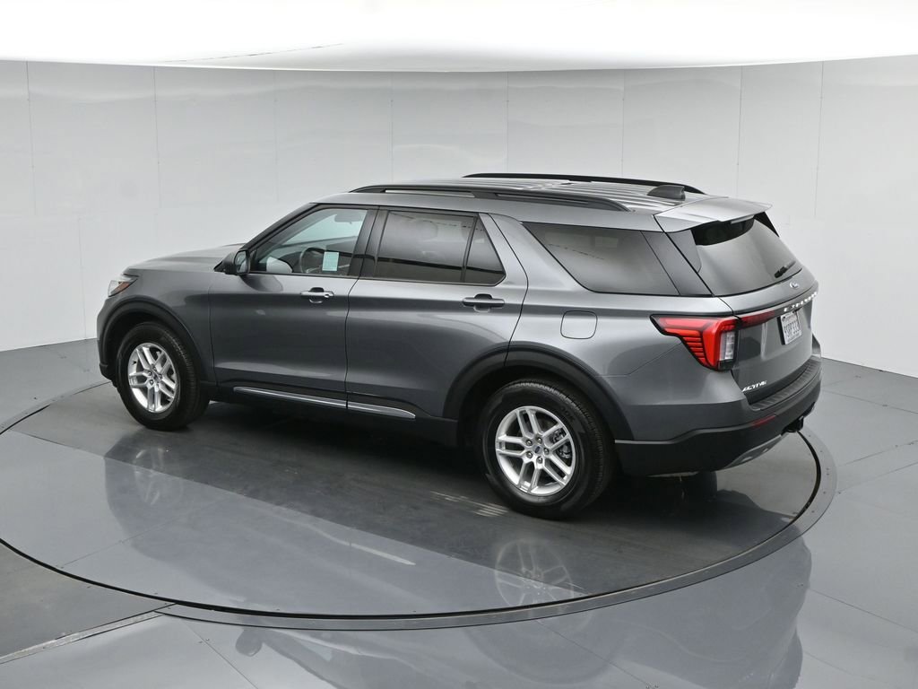 Used 2025 Ford Explorer Active w/ Active Comfort Package RWD image 46