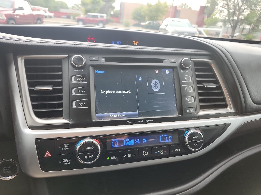 Used 2018 Toyota Highlander SE w/ Protection Package #3 AWD/4WD image 27