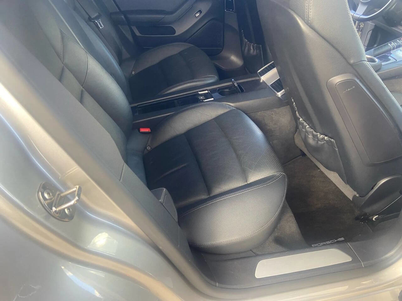 Used 2012 Porsche Panamera 4 image 16