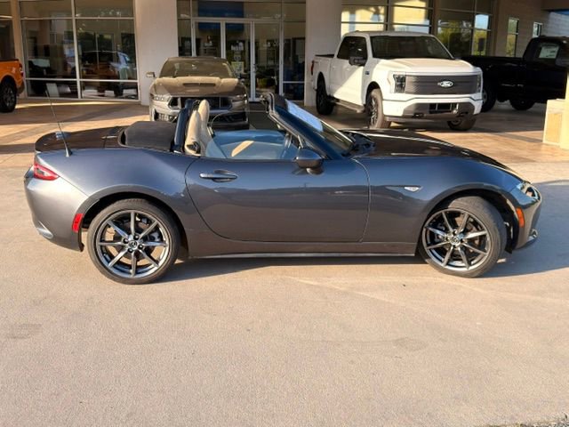 Used 2023 MAZDA MX-5 Miata Grand Touring RWD image 17