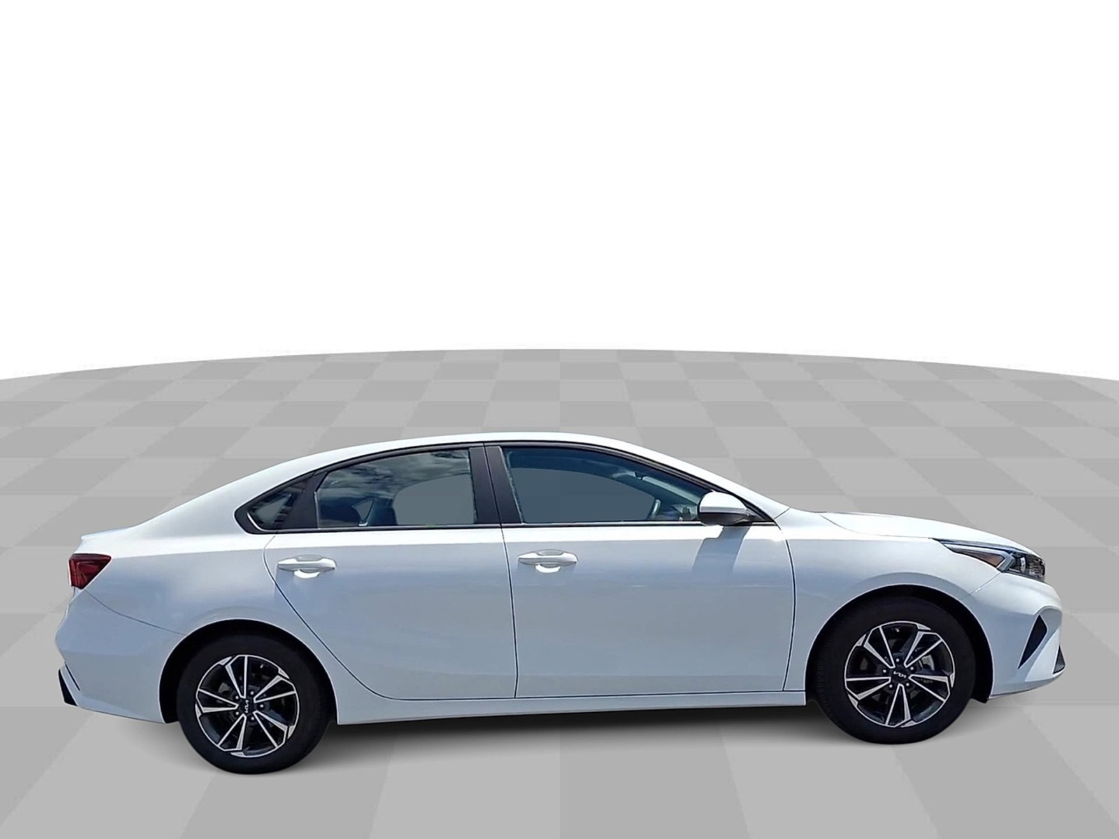 Used 2022 Kia Forte LXS image 9