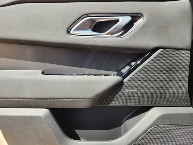 Used 2025 Land Rover Range Rover Velar Dynamic SE image 16