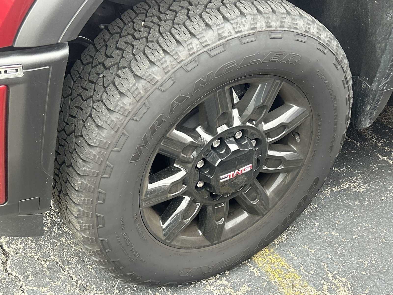 Used 2025 GMC Sierra 2500 AT4 w/ AT4 Premium Plus Package AWD/4WD image 34