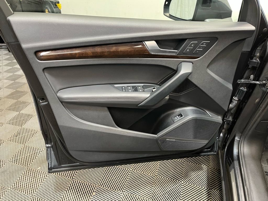 Used 2019 Audi Q5 Prestige image 16