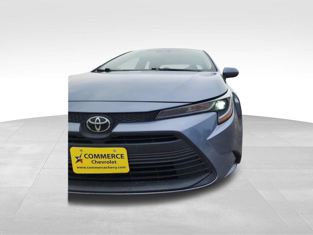 Used 2023 Toyota Corolla LE FWD image 11