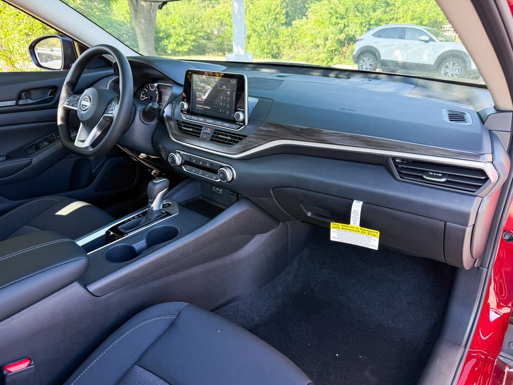 New 2026 Nissan Altima 2.5 SV FWD image 7