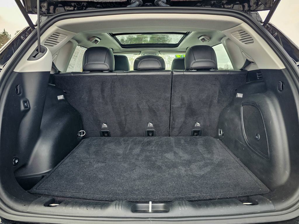 Certified 2022 Jeep Compass Limited w/ Elite Group image 37