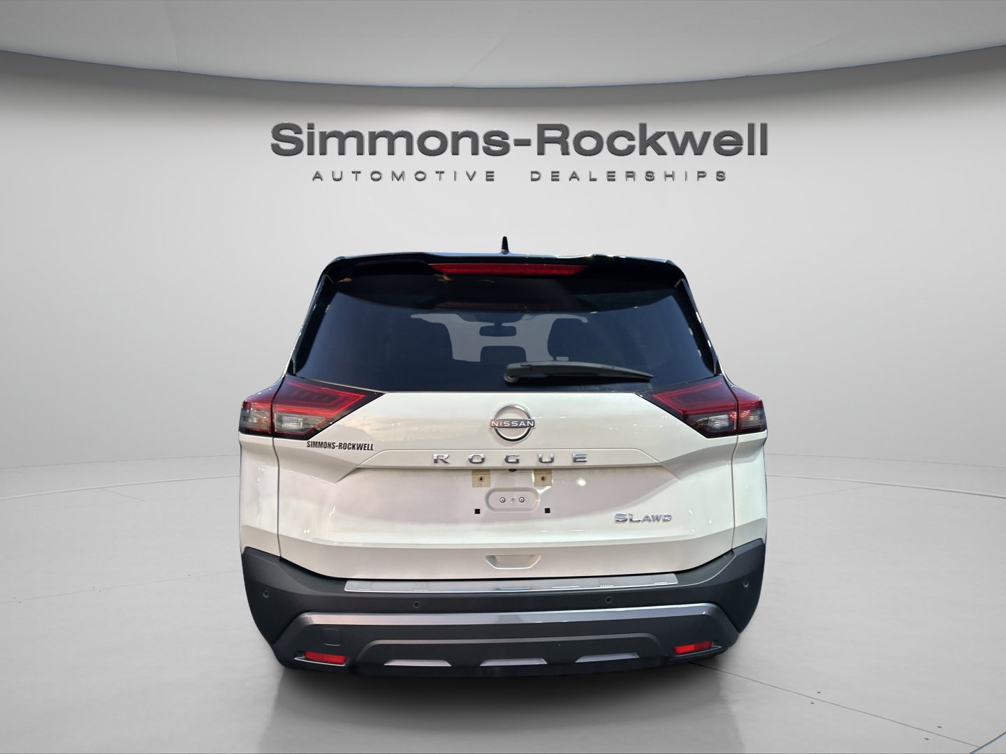 Used 2023 Nissan Rogue SL w/ SL Premium Package image 9