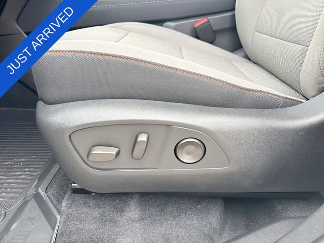 New 2026 Chevrolet Traverse LT w/ Driver Confidence Package FWD image 12