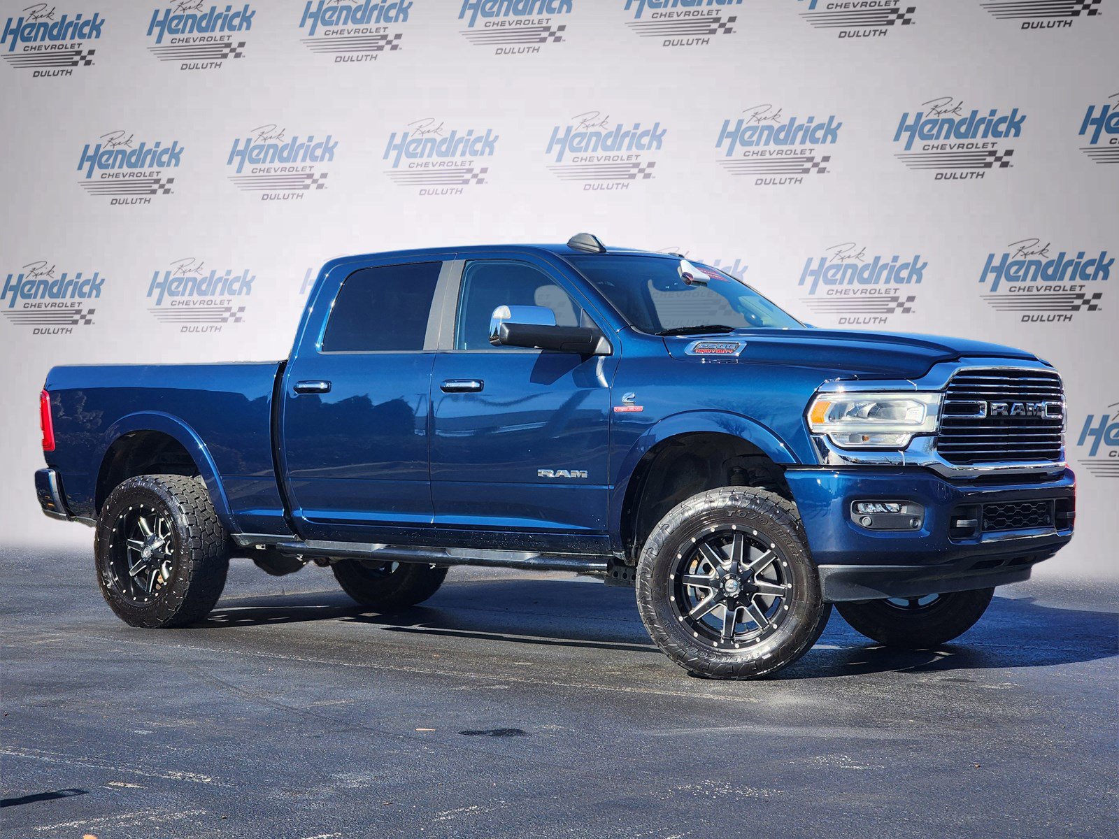 Used 2022 RAM 2500 Laramie w/ Body Color Bumper Group image 2