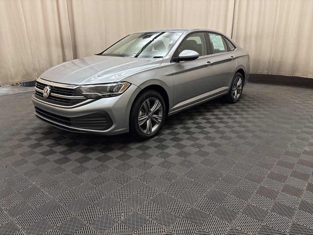 Used 2024 Volkswagen Jetta SE