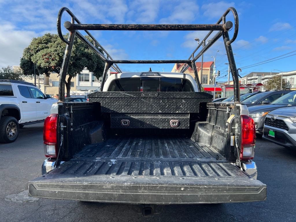 Used 2022 Toyota Tacoma SR5 image 39