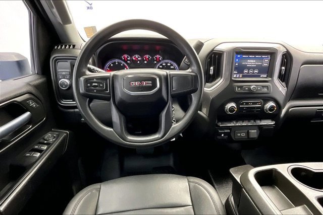 Used 2023 GMC Sierra 2500 Pro w/ Convenience Package image 4