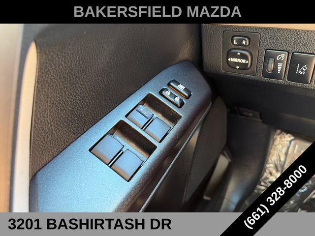 Used 2018 Toyota RAV4 XLE FWD image 20