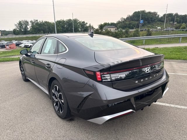 Certified 2025 Hyundai Sonata SEL FWD image 6