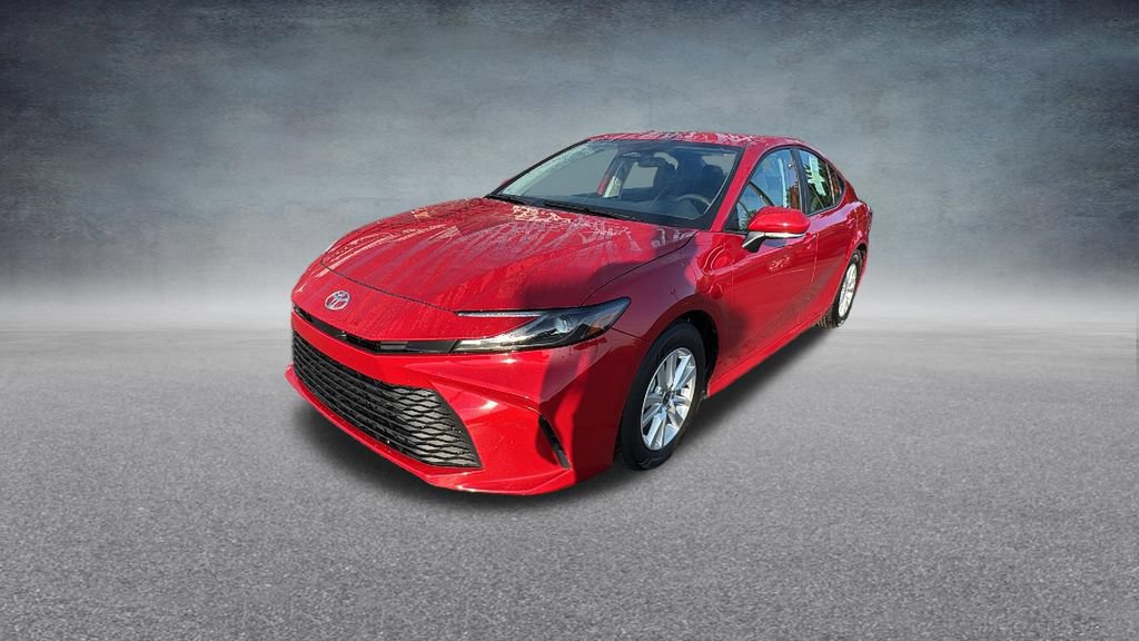 Used 2025 Toyota Camry LE FWD image 5