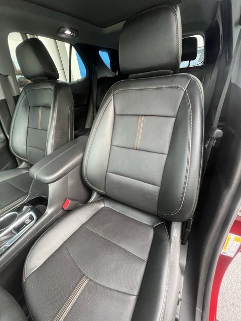 Used 2024 Chevrolet Equinox Premier image 11