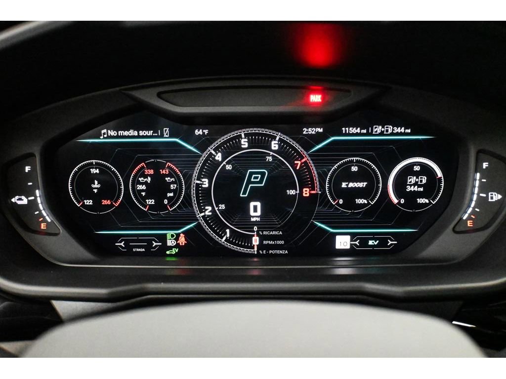 Used 2025 Lamborghini Urus SE image 62