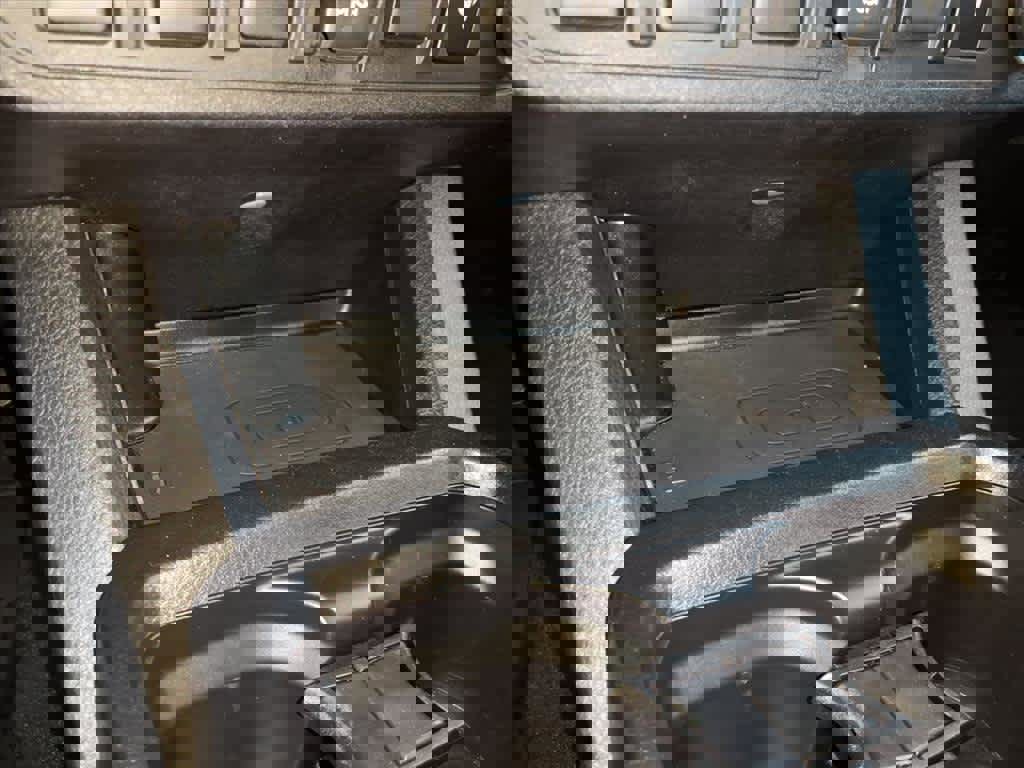 Used 2021 Toyota Tacoma TRD Off-Road w/ Technology Package image 20