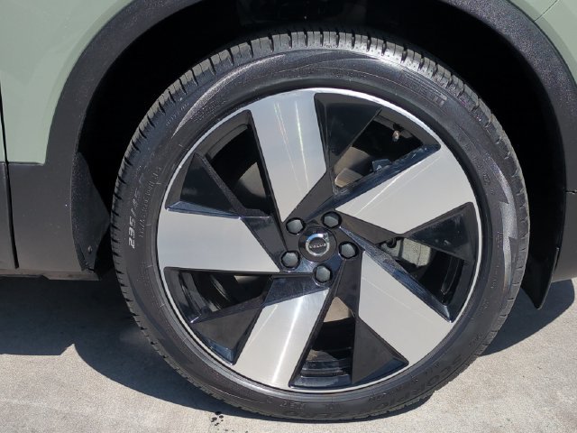Certified 2023 Volvo C40 P8 Recharge Ultimate AWD/4WD image 10