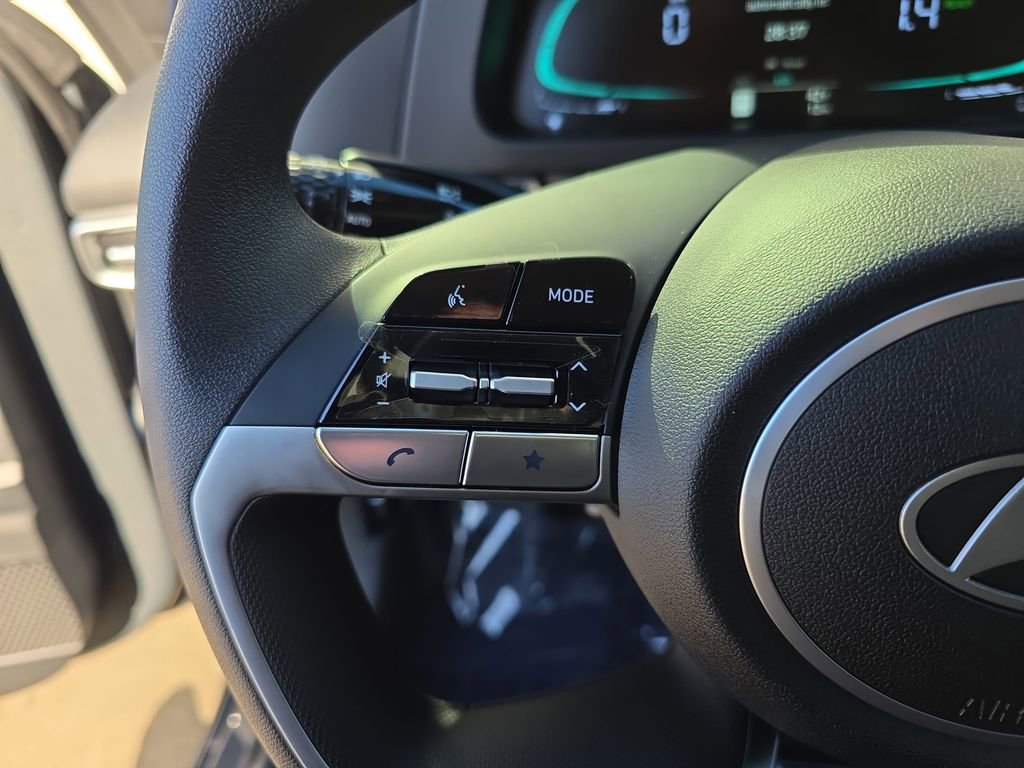 New 2026 Hyundai Elantra Blue image 17