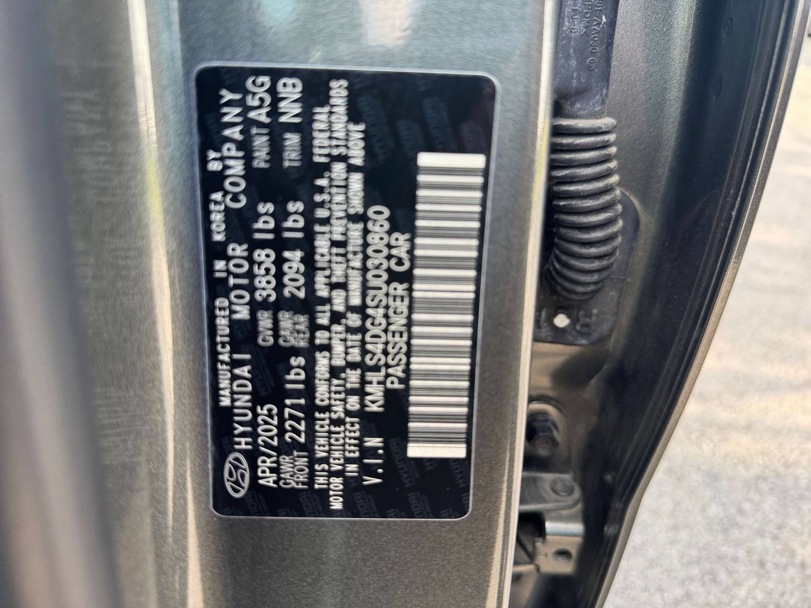 Used 2025 Hyundai Elantra SEL FWD image 29