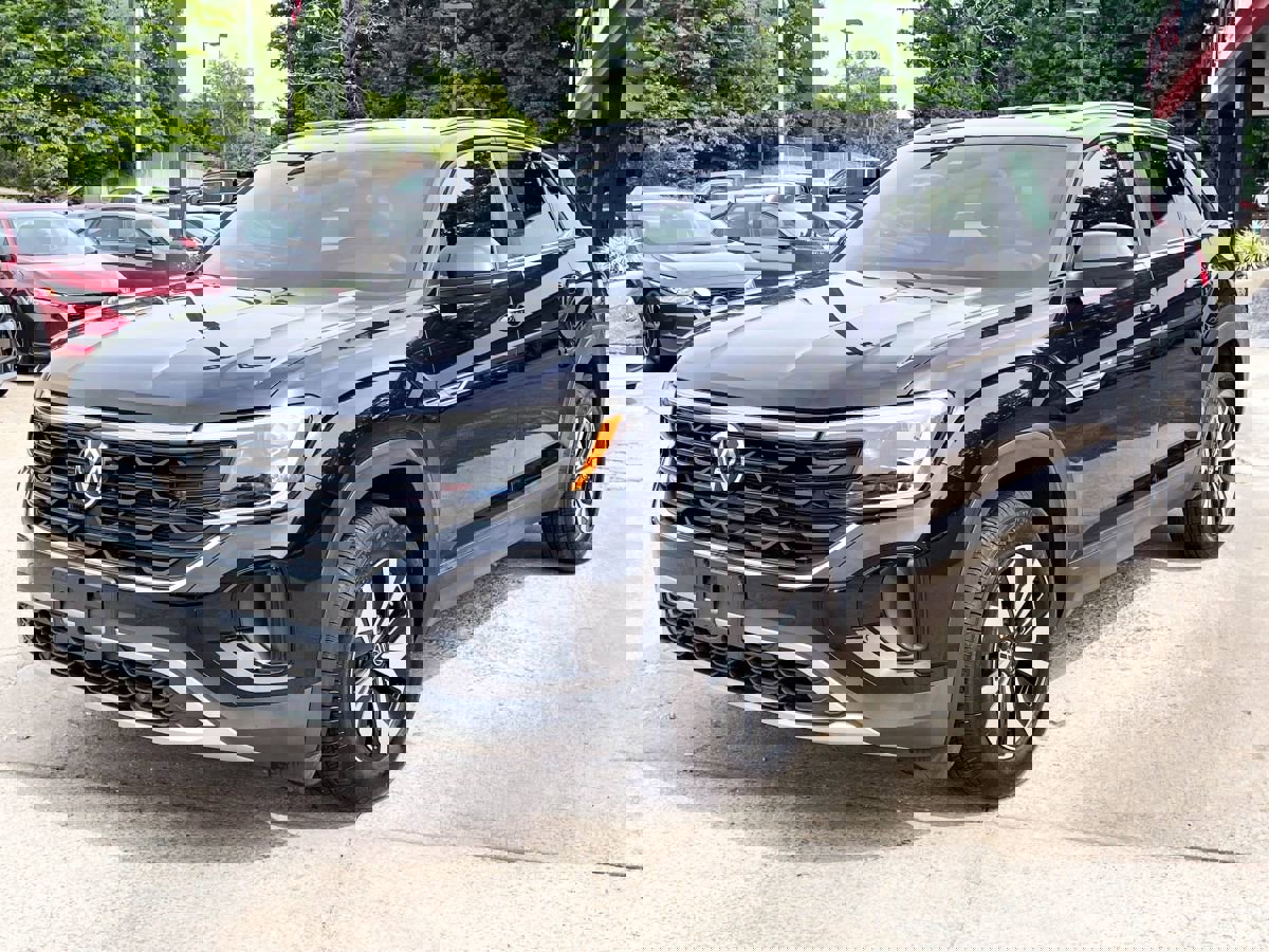 Used 2024 Volkswagen Atlas Cross Sport SE image 1