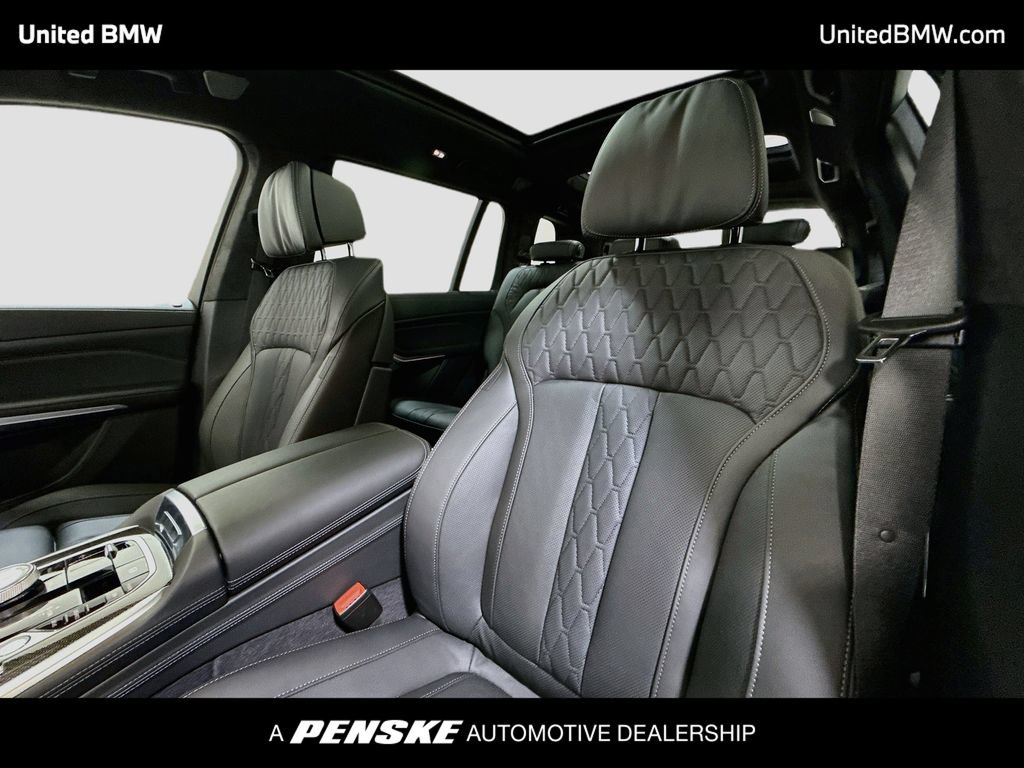 New 2026 BMW ALPINA XB7 AWD/4WD image 5