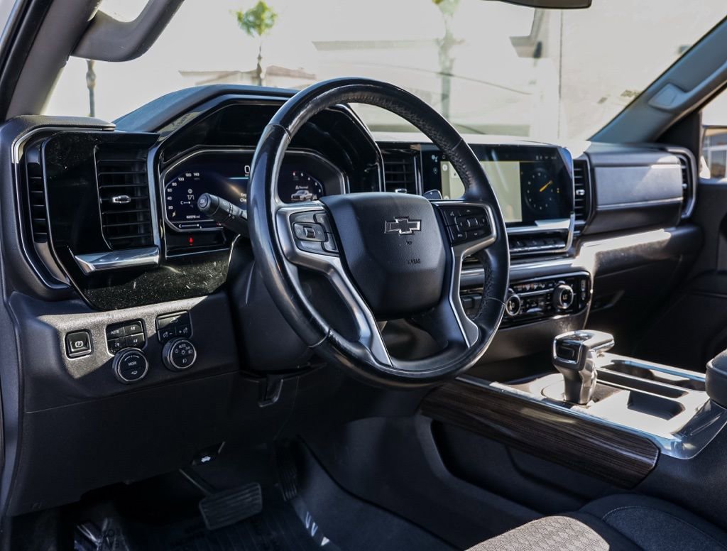 Used 2024 Chevrolet Silverado 1500 LT Trail Boss w/ Protection Package image 16