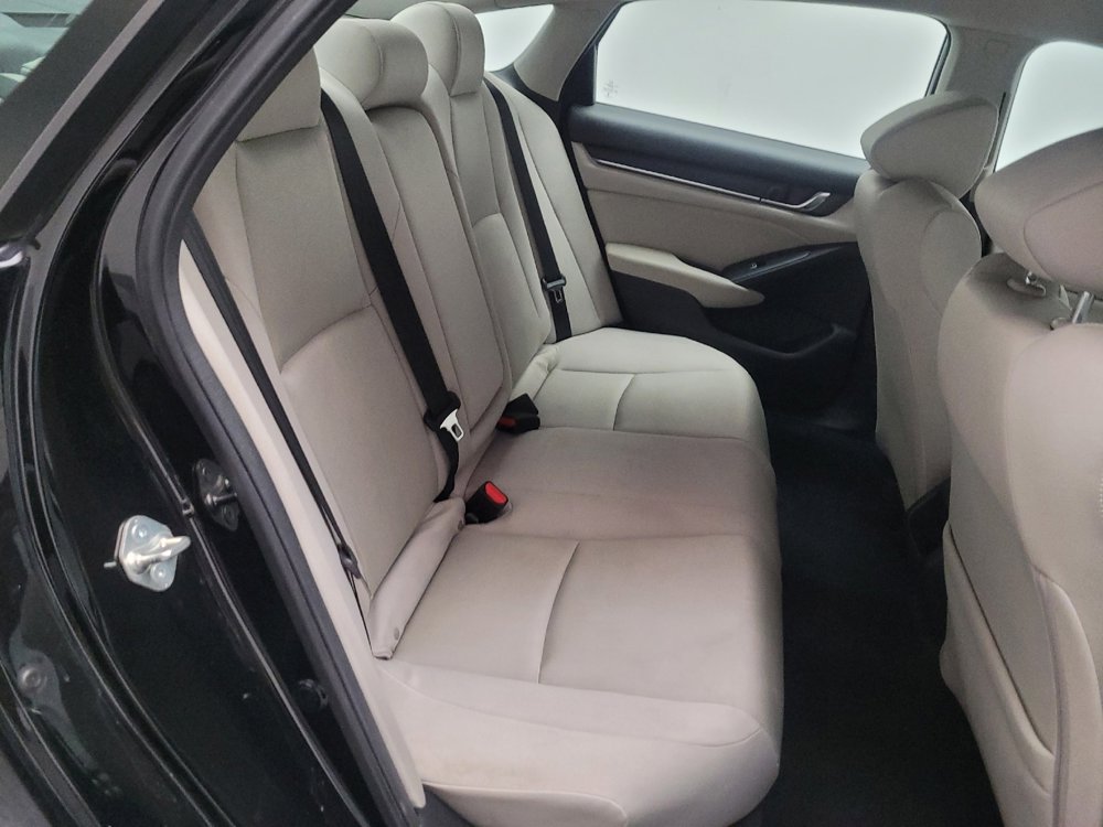 Used 2018 Honda Accord LX image 19