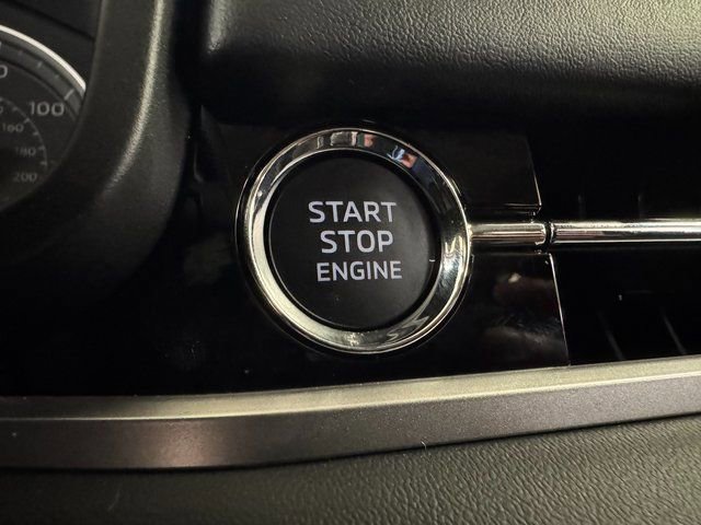 New 2026 Mitsubishi Outlander ES FWD image 11