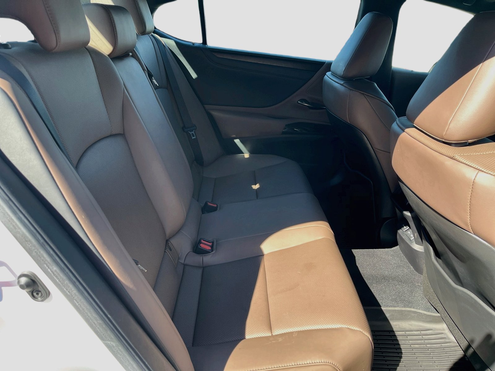 Used 2025 Lexus ES 350 w/ Premium Package FWD image 28