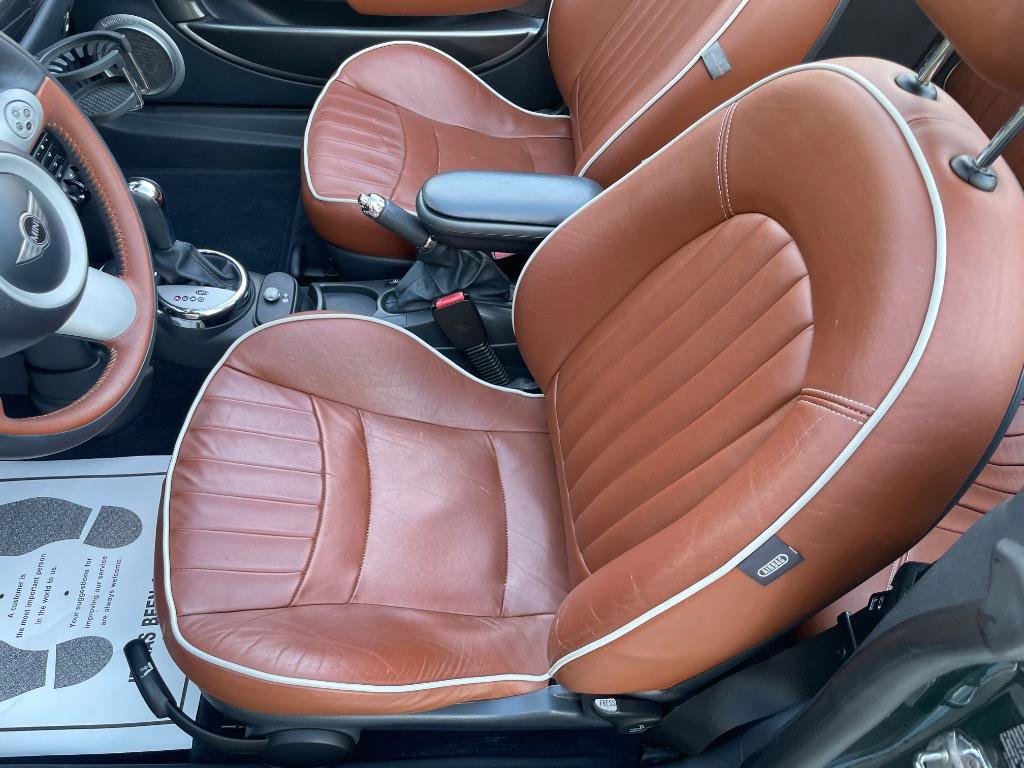 Used 2008 MINI Cooper Convertible w/ Sidewalk Pkg image 15