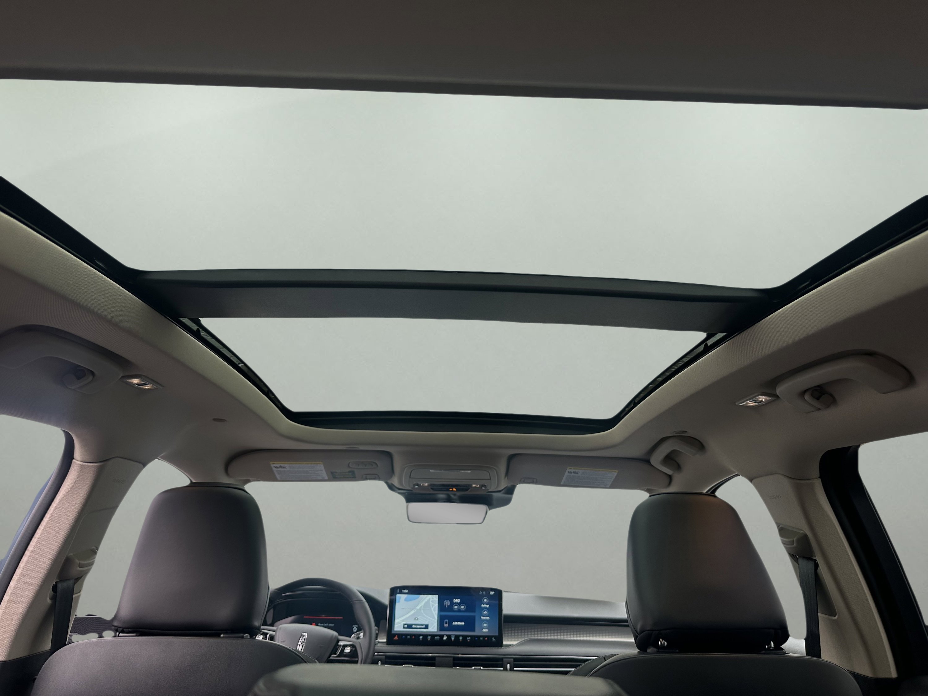 New 2026 Lincoln Corsair Premiere image 17